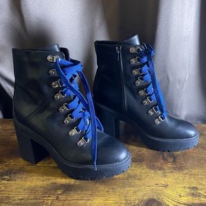 Steve Madden woman’s Royce fashion boot Sz 6.5